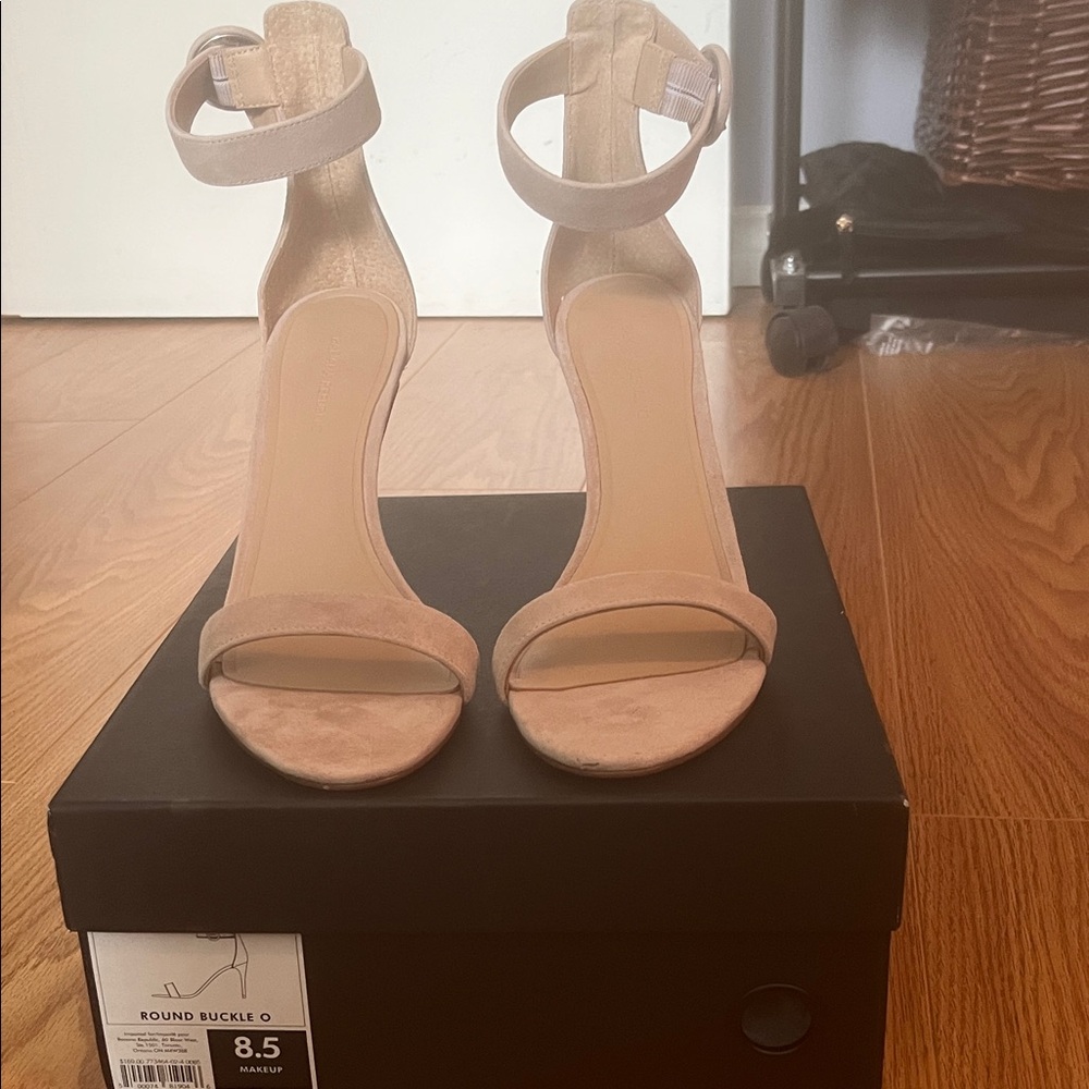 BANANA REPUBLIC | Nude Suede Sandals Sz US 8.5